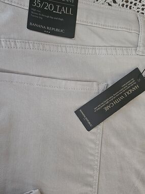 Banana Republic Men’s TALL Jeans in Light Taupe Sz 35/20